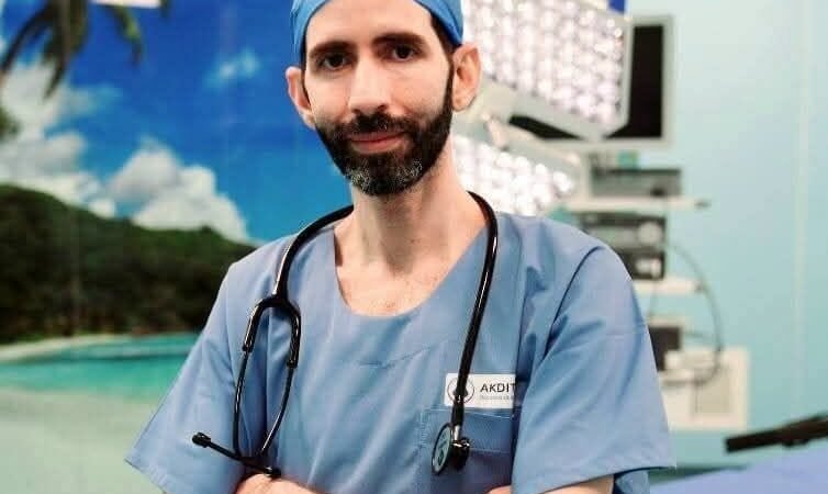 زكرياء الأبيض..الطبيب الإنسان يغادر ابن جرير إلى أكديطال مراكش
