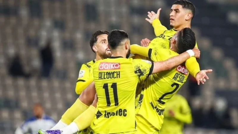 المغرب الفاسي يتوج بلقب البطولة