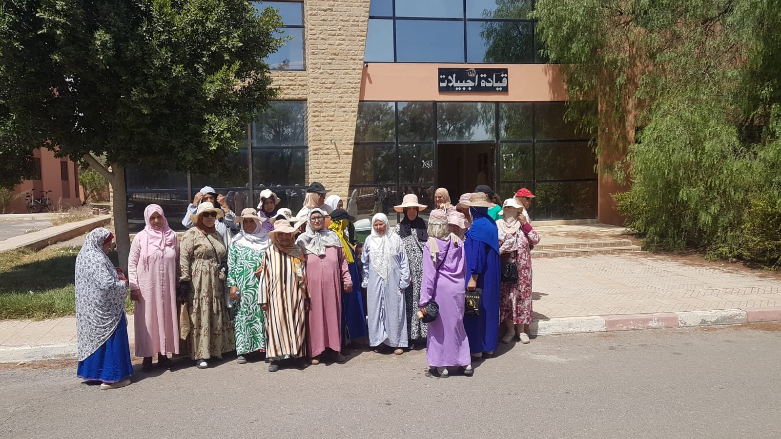 رحمانيات يسائلن الجهة عن صفقة متعثرة لتزويدهن بالماء
