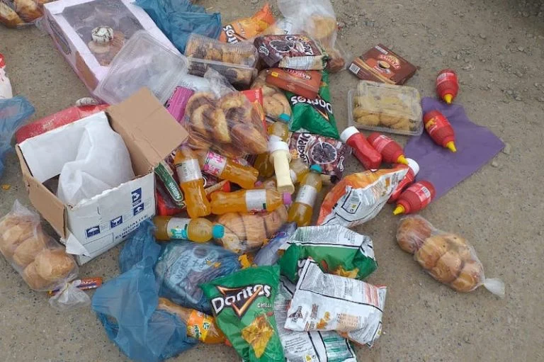 الدرك يحجز مواد غذائية منتهية الصلاحية بمستودع غير مرخص ضواحي ابن جرير