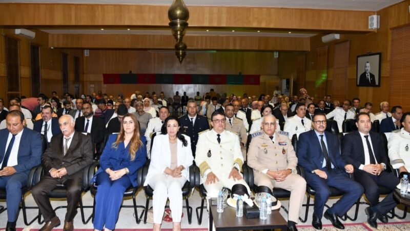 عامل الرحامنة يترأس مراسم الإنصات إلى الخطاب الملكي السامي بمناسبة عيد العرش