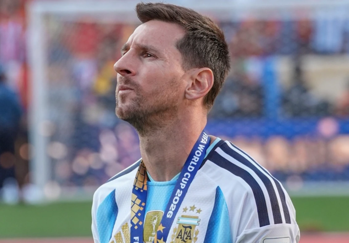 ميسي يعتزل اللعب مع منتخب الأرجنتين