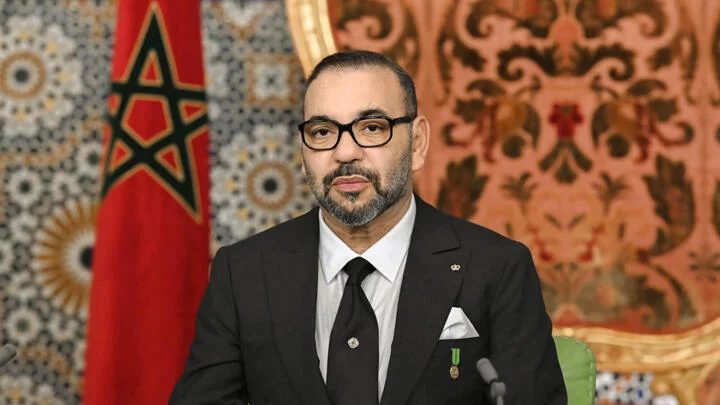 الملك محمد السادس يعفو على 935 شخصا بمناسبة ذكرى ثورة الملك والشعب