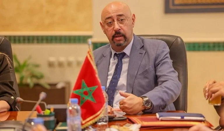 عمدة طنجة يعود من إسبانيا للاستماع إليه في قضية الأوراق الانتخابية