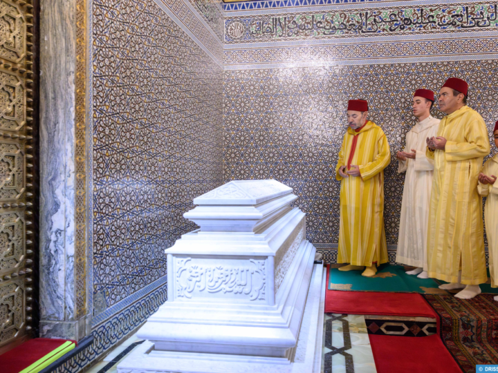 أمير المؤمنين يترأس حفلا دينيا إحياءً لذكرى وفاة الملك الحسن الثاني