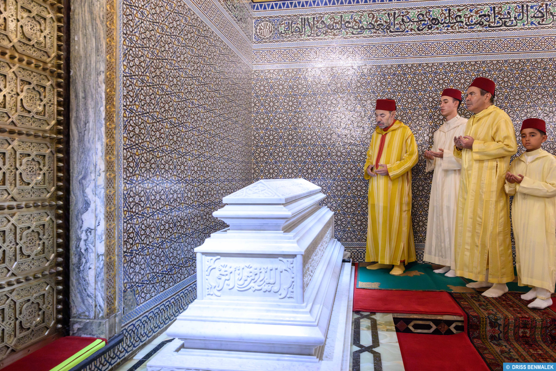 أمير المؤمنين يترأس حفلا دينيا إحياءً لذكرى وفاة الملك الحسن الثاني