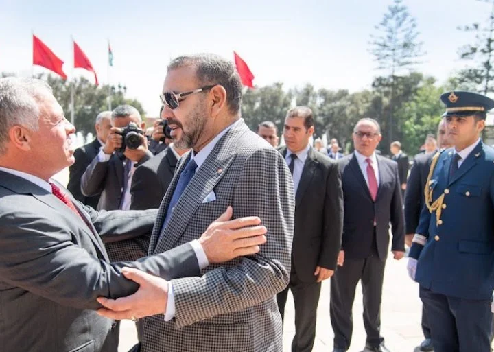 الملك محمد السادس يدين الاعتداءات الإيرانية على الأردن