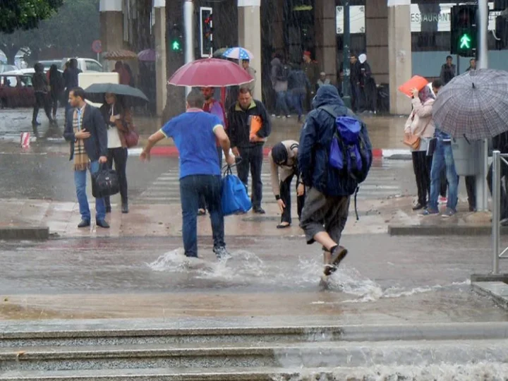 نشرة إنذارية تحذر من أمطار قوية بالمغرب