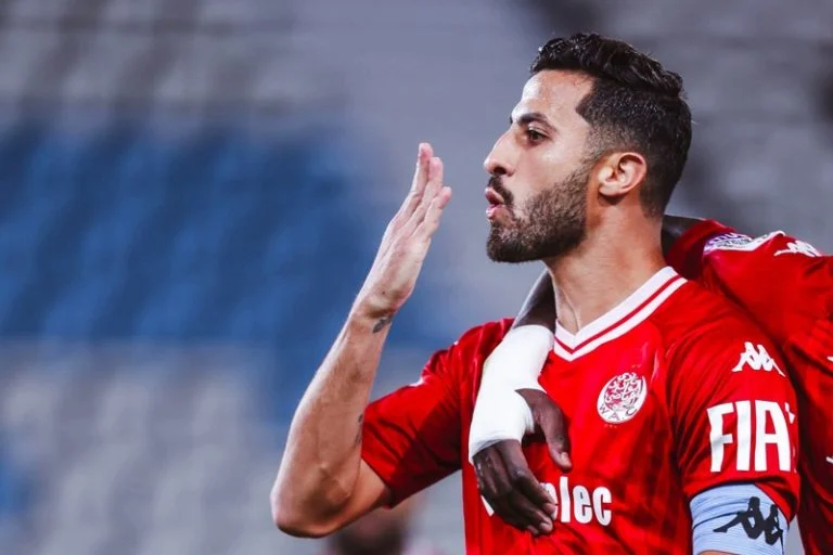 الوداد يعود بفوز ثمين من الرباط