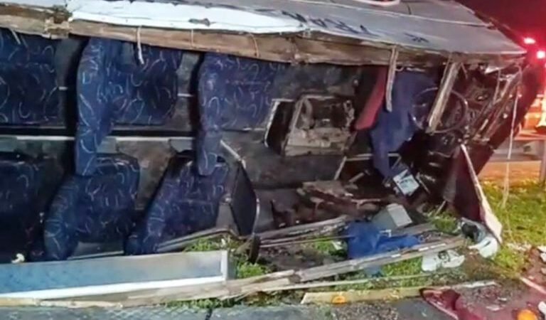 مصرع 4 أشخاص في انقلاب حافلة ضواحي زاكورة