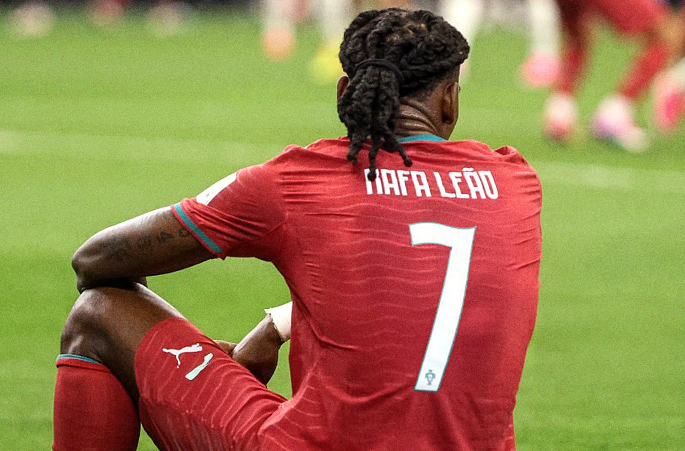 لياو يرتدي القميص رقم 7 بعد مغادرة رونالدو معسكر البرتغال