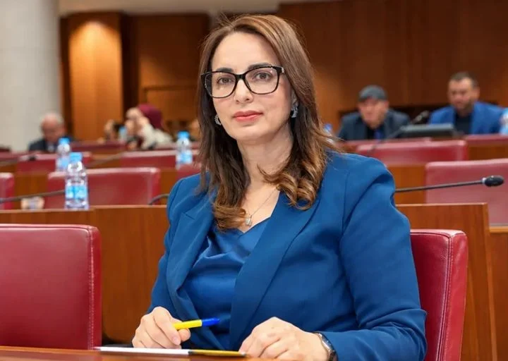 إعفاء الوزيرة ماديحة خيير بعد يومين على تعيين الحكومة الجديدة