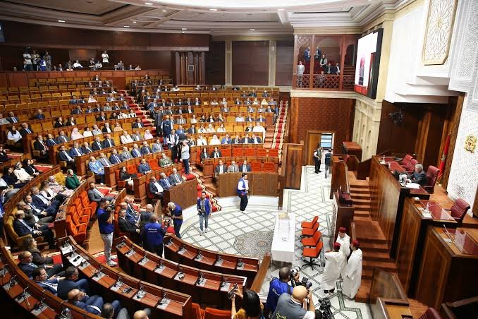 جلسة مشتركة لمجلسي البرلمان لتقديم مشروع قانون المالية