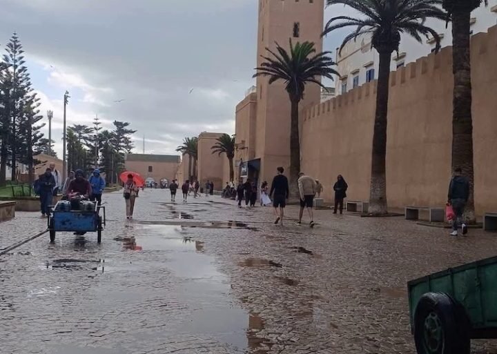 طقس الجمعة..أمطار وسُحب