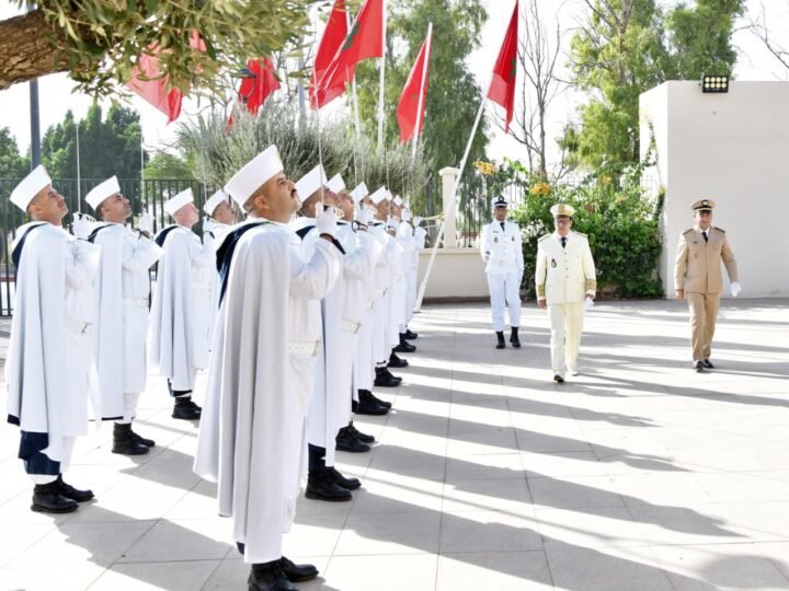 عامل الرحامنة يترأس مراسم تحية العلم الوطني تخليدا لعيد الوحدة